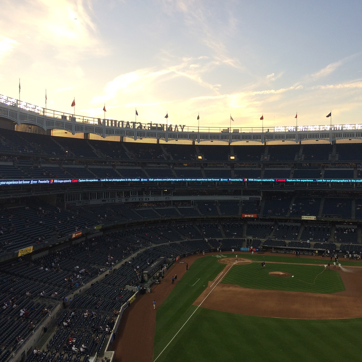 new york yankees stadium harlem manhattan travel MLB baseball playoffs united states travel fan sport